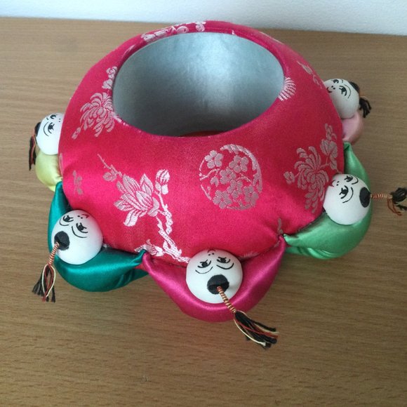 VTG Chinese Round Silk Pin Cushion jar red Painted 7 Children box31 - Picture 4 of 6